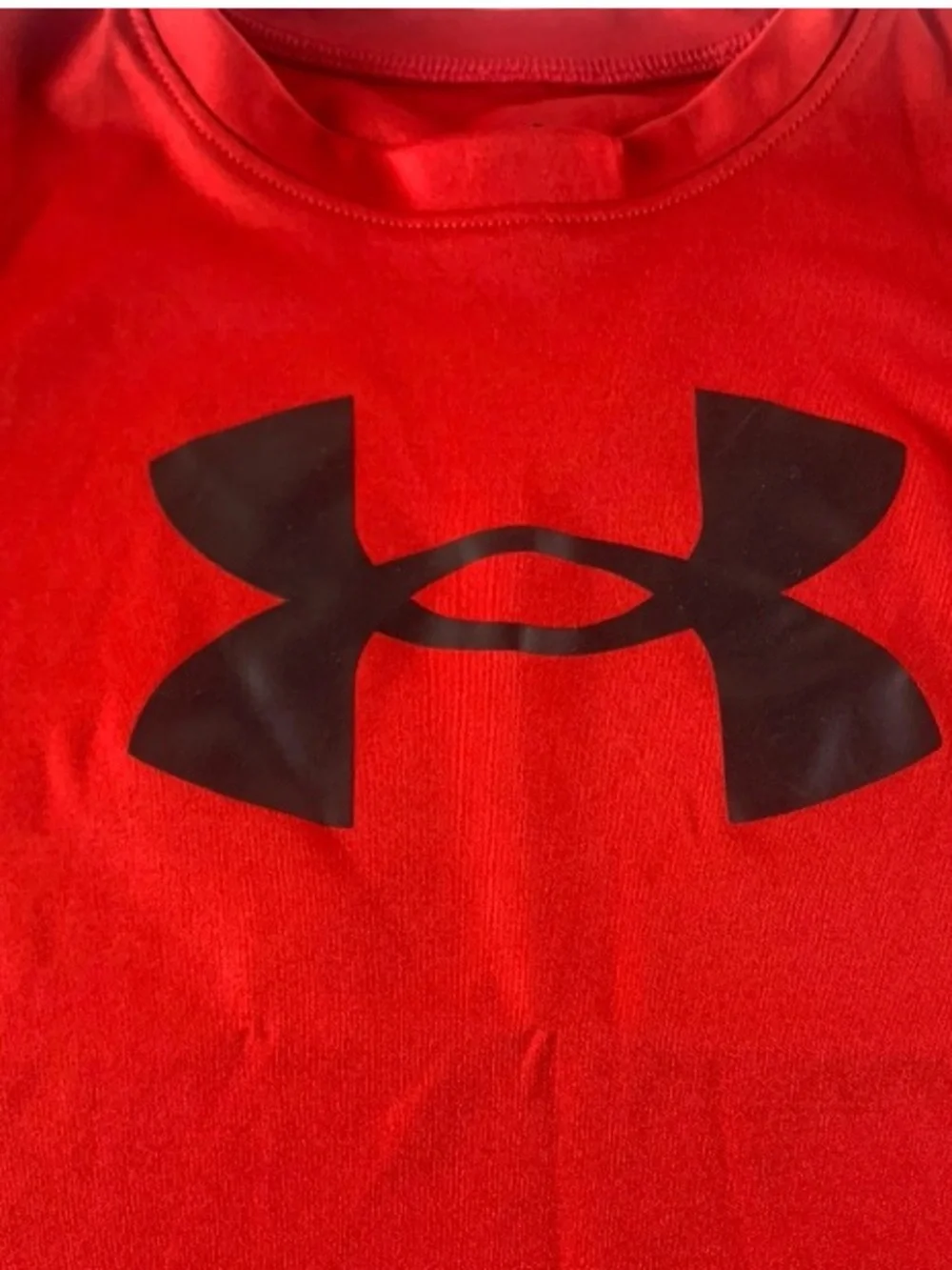 Boys Under Armour Shirt Size 6 Red Short Sleeve School Summer Top Active Sports